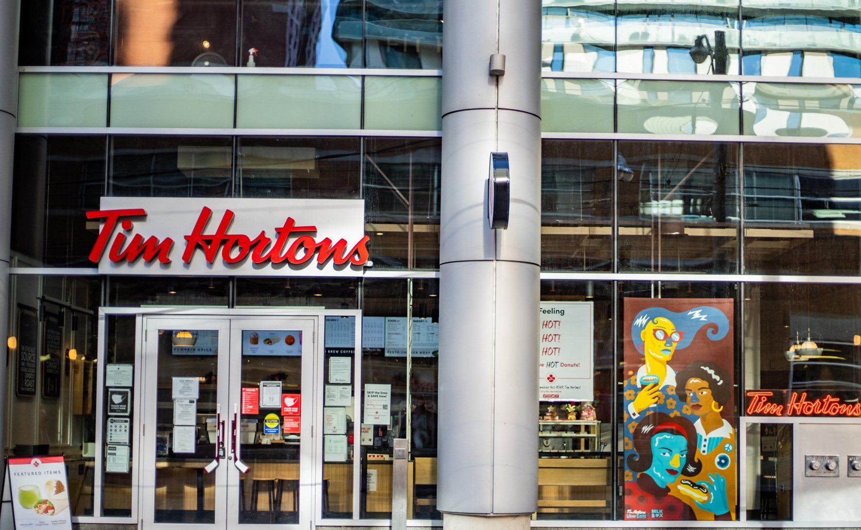 Tim Hortons face à une poursuite de 19 millions par ses franchisés du Québec 2 Tim Hortons face à une poursuite de 19 millions par ses franchisés du Québec 164061254 10158061454408097 7872262892923011401 n Tim Hortons face à une poursuite de 19 millions par ses franchisés du Québec