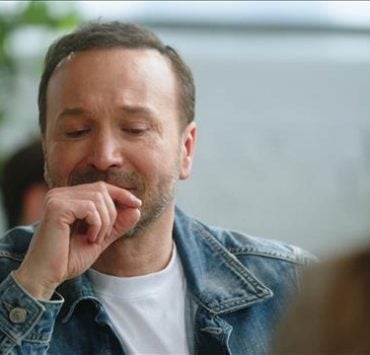 2021 07 18 20 00 00 LAUTREMIDITABLECOTETELE 2006 02 01 Le Québec se fait ridiculiser pour ancienne vidéo de Joël Legendre.