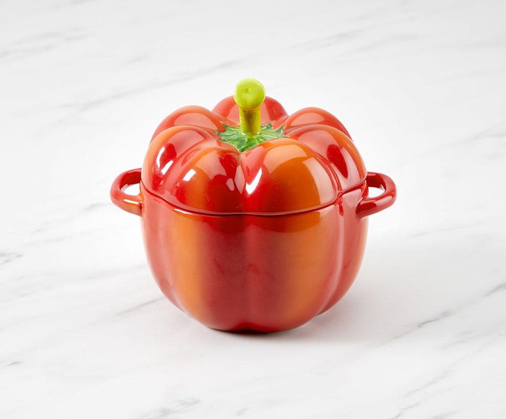 432588344 1095369118458804 661601547219101504 n e1712771640974 Un accessoire déco de grand-mère revient à la mode