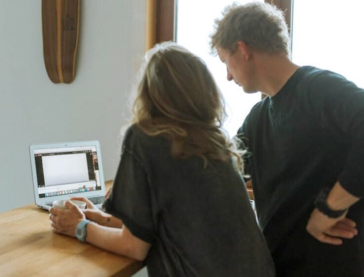 51694 1024x563 1 Mes amis se marient et ont réservé des vols et des hôtels pour tout le monde, mais à des prix exorbitants : sont-ils en train de nous gruger ?