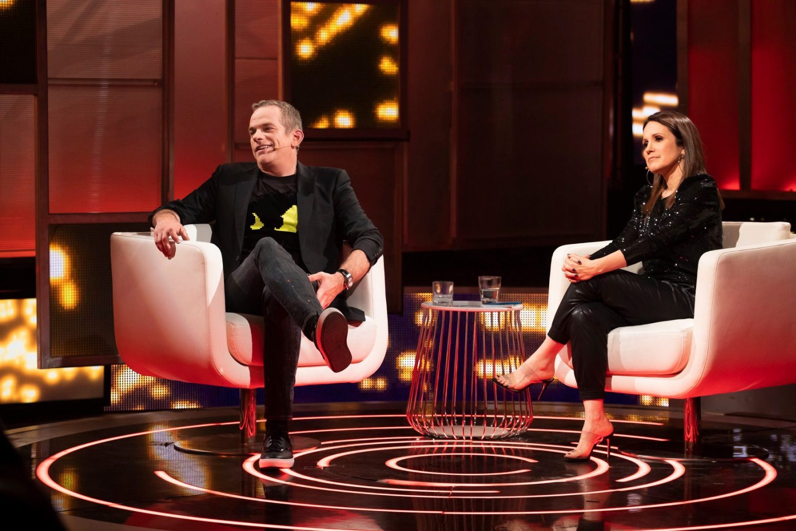 La dernière invitée de la saison d'En direct de l'univers révélée. 1 La dernière invitée de la saison d'En direct de l'univers révélée. 74323610 2797566286949795 5955511453472522240 n La dernière invitée de la saison d'En direct de l'univers révélée.