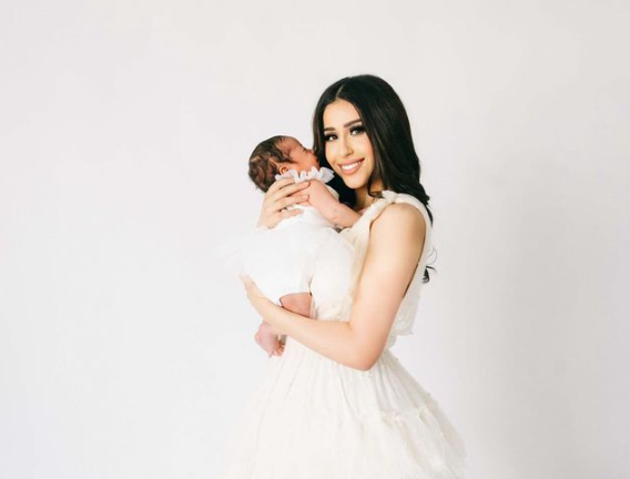 Garde-robe de luxe pour son bébé de 3 mois – Ignorant les critiques, elle investi même dans un item controversé 1 Garde-robe de luxe pour son bébé de 3 mois – Ignorant les critiques, elle investi même dans un item controversé Capture decran 2024 04 13 141521 1 e1713032807220 Garde-robe de luxe pour son bébé de 3 mois – Ignorant les critiques, elle investi même dans un item controversé