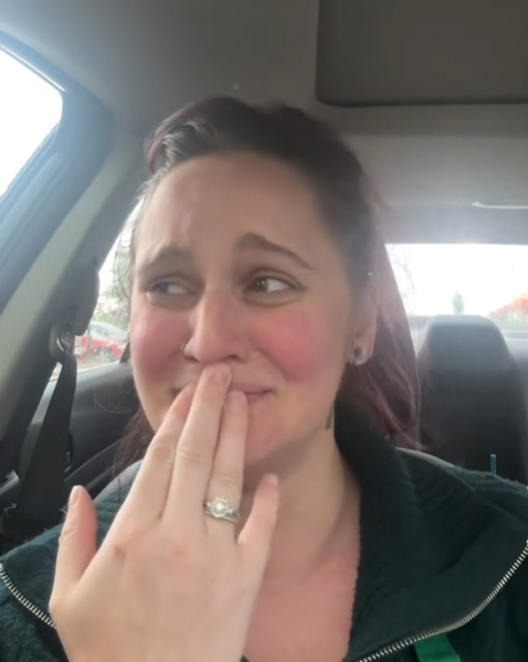 Capture decran 2024 04 30 190149 Un énorme pourboire permet à une barista de s'offrir un cadeau touchant