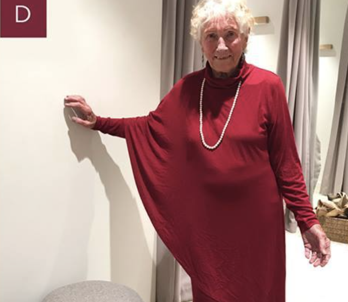 Capture decran le 2024 04 25 a 13.45.32 À 93 ans, elle prépare son mariage et invite les internautes à sélectionner sa robe