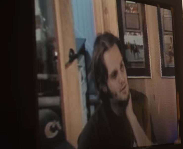 Karl Tremblay la fin du show clip e1714229385391 "La fin du show" des Cowboys Fringants : un clip émouvant qui fait pleurer le Québec