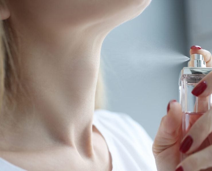 Voici pourquoi il est deconseille de parfumer son cou 1024x666 1 Pourquoi il est déconseillé de parfumer son cou ?