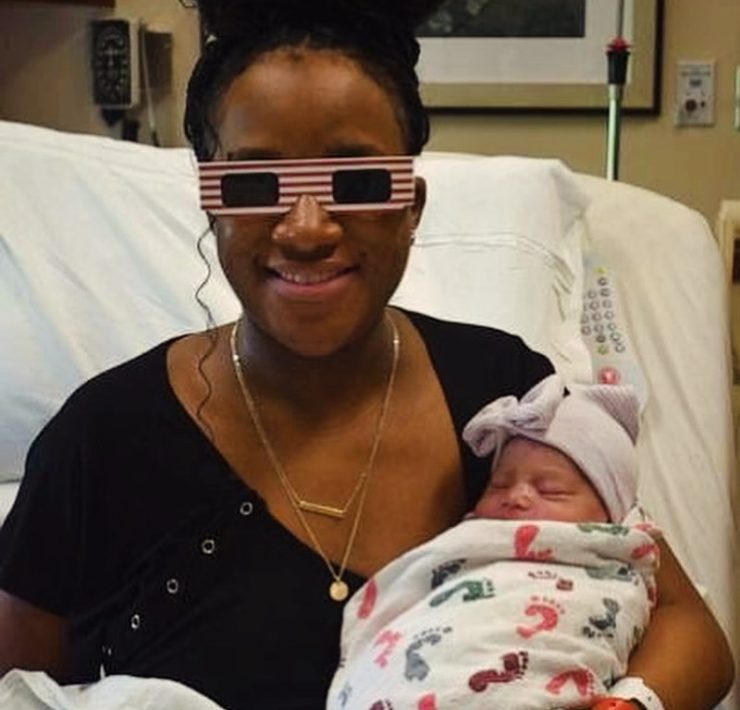 aliciaaaa Naissance exceptionnelle durant l'&eacute;clipse solaire : le choix du pr&eacute;nom est parfait