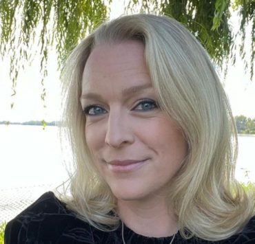 annie villeneuve Annie Villeneuve rayonne de bonheur en affichant sa grossesse