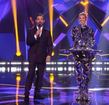 chanteurs masques julie ringuette 4 Le remplaçant de Guillaume Lemay-Thivierge serait maintenant dévoilé