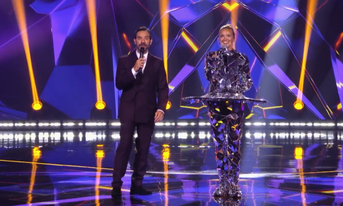 Le remplaçant de Guillaume Lemay-Thivierge serait maintenant dévoilé 1 Le remplaçant de Guillaume Lemay-Thivierge serait maintenant dévoilé chanteurs masques julie ringuette 4 Le remplaçant de Guillaume Lemay-Thivierge serait maintenant dévoilé