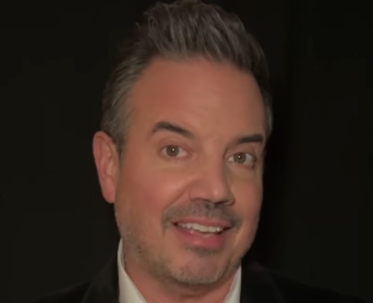 charles lafortune animateur la voix Charles Lafortune partage une image avec son fils Mathis durant l’éclipse.