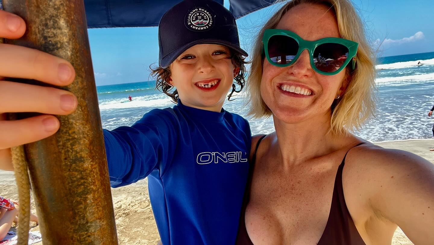 Emily Begin et Theodore Lemay-Thivierge annoncent leur départ de leur projet 2 Emily Begin et Theodore Lemay-Thivierge annoncent leur départ de leur projet emilyyyyyyyy Emily Begin et Theodore Lemay-Thivierge annoncent leur départ de leur projet