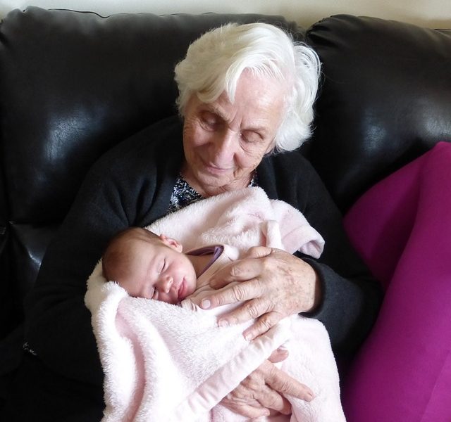 infant 1052620 640 Ma mère demande 20.00 $ de l'heure pour garder mon bébé et je suis sidéré