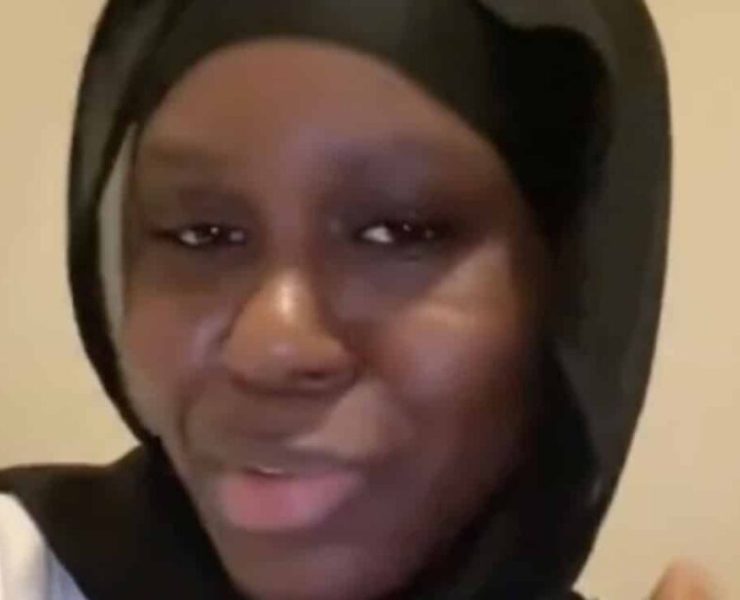 interimaire voile 1 1024x634 1 Gérant d’un magasin Geox menacé de mort : en riant, l'intérimaire revendique de ne pas prévenir ses employeurs qu’elle porte le voile