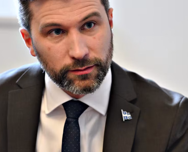 3f055e60 0c78 11ef 94b0 9381ddfad260 ORIGINAL 1 Gabriel Nadeau-Dubois suit les traces de Philippe Couillard