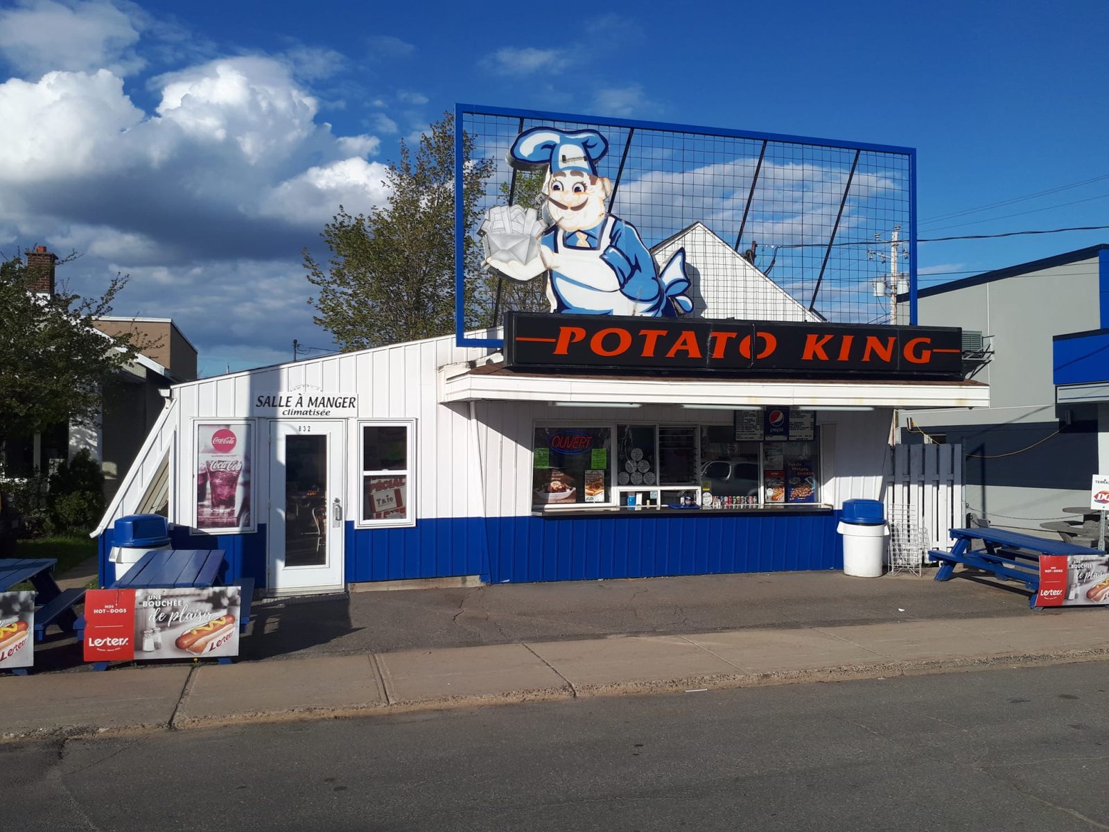 Le propriétaire du Potato King se heurte à une vague de critiques suite à ses propos déplacés sur Facebook 1 Le propriétaire du Potato King se heurte à une vague de critiques suite à ses propos déplacés sur Facebook 441061474 10224742876134944 4715531460327132422 n Le propriétaire du Potato King se heurte à une vague de critiques suite à ses propos déplacés sur Facebook