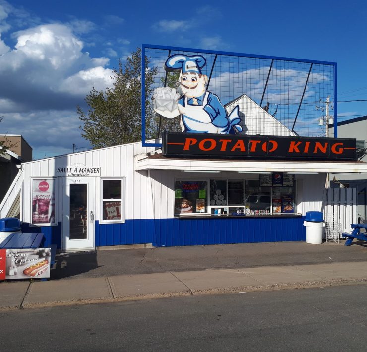 441061474 10224742876134944 4715531460327132422 n Le propriétaire du Potato King se heurte à une vague de critiques suite à ses propos déplacés sur Facebook