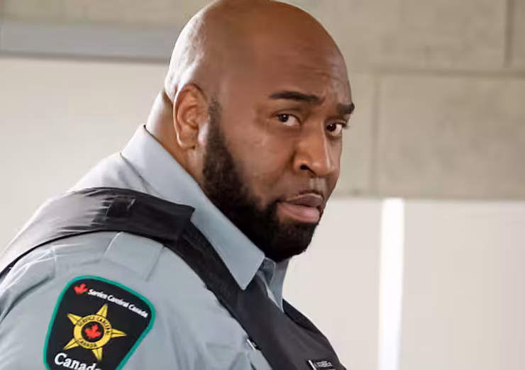 87b143c0 f88d 11ea 8277 dbd810421df0 ORIGINAL Un comédien d'Unité 9 agresse un photographe au palais de justice