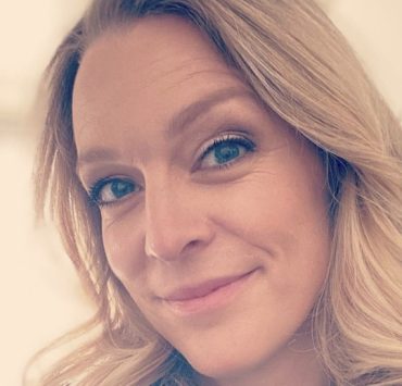 Annie Villeneuve Certification gestion Pour sa fête, Annie Villeneuve partage une autre photo de sa belle bedaine à la veille de son accouchement