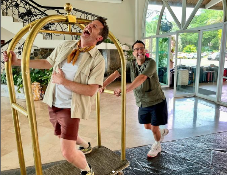 Jean-Philippe Dion et Alexandre Barrette taquinent les campeurs de 'Sortez-moi d'ici'! 4 Jean-Philippe Dion et Alexandre Barrette taquinent les campeurs de 'Sortez-moi d'ici'! Capture decran 2024 05 07 125811 Jean-Philippe Dion et Alexandre Barrette taquinent les campeurs de 'Sortez-moi d'ici'!