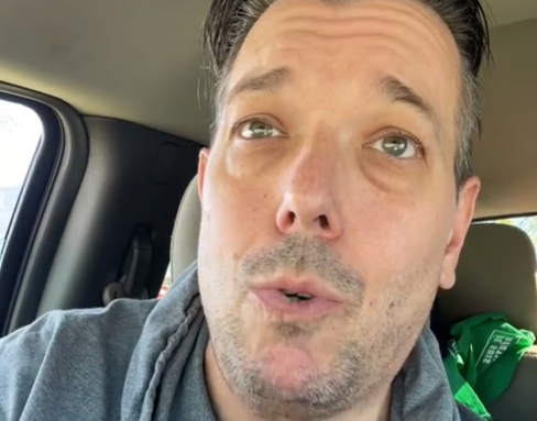 "Ça fait peur. Les moyens financiers ne sont pas là." Un Québécois explique qu'il n'a d'autre choix que de vivre dans son auto 1 "Ça fait peur. Les moyens financiers ne sont pas là." Un Québécois explique qu'il n'a d'autre choix que de vivre dans son auto Capture decran 2024 05 13 101329 "Ça fait peur. Les moyens financiers ne sont pas là." Un Québécois explique qu'il n'a d'autre choix que de vivre dans son auto