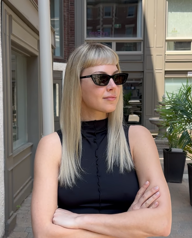 Catherine St-Laurent Change de Look : Avant et Après sa Transformation Blonde 5 Catherine St-Laurent Change de Look : Avant et Après sa Transformation Blonde Capture decran 2024 05 27 192306 Catherine St-Laurent Change de Look : Avant et Après sa Transformation Blonde