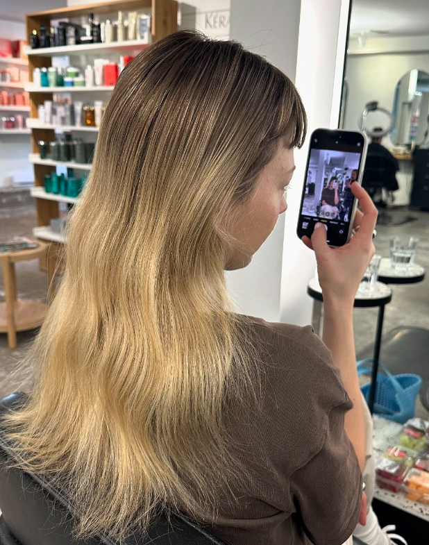 Catherine St-Laurent Change de Look : Avant et Après sa Transformation Blonde 2 Catherine St-Laurent Change de Look : Avant et Après sa Transformation Blonde Capture decran 2024 05 27 192356 Catherine St-Laurent Change de Look : Avant et Après sa Transformation Blonde