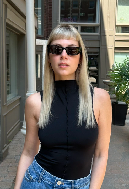 Catherine St-Laurent Change de Look : Avant et Après sa Transformation Blonde 4 Catherine St-Laurent Change de Look : Avant et Après sa Transformation Blonde Capture decran 2024 05 27 192408 Catherine St-Laurent Change de Look : Avant et Après sa Transformation Blonde