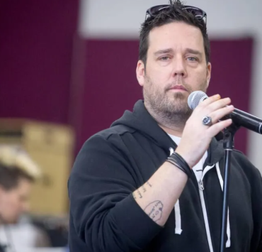 Révélation surprenante : P-A Méthot discute ouvertement de sa passion pour l’herbe 4 Révélation surprenante : P-A Méthot discute ouvertement de sa passion pour l’herbe Capture decran 2024 05 28 111708 Révélation surprenante : P-A Méthot discute ouvertement de sa passion pour l’herbe