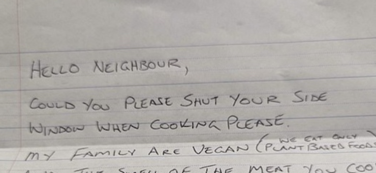 Capture decran 2024 05 28 115555 e1716912082454 Sa voisine VEGAN irritée lui adresse une lettre à cause de son barbecue en plein air
