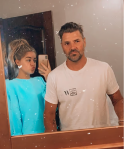 Capture decran 2024 05 29 130001 6 images de Stella Dupré avec ses parents Marc Dupré et Anne-Marie Angélil