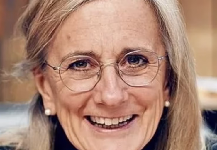 YXJ0aWNsZXMvTHFydlJMMUJpOE5adUNacjFWUFQvYjNhOGVkMmQzY2QxNGExZGI2ZTgvZDQ3MWI4NjMtMmQ5ZC00NjUzLWJkZjUtMGNmZDdjZGFjOWJiLnBuZw Une Québécoise qui a remporté le gros lot soutient les gens dans le besoin