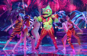 Sébastien Benoit Remplace Guillaume Lemay-Thivierge à l’Animation de «Chanteurs Masqués» 2 Sébastien Benoit Remplace Guillaume Lemay-Thivierge à l’Animation de «Chanteurs Masqués» bcc8ad50 6ba8 11ee 8118 d769fec3872f ORIGINAL Sébastien Benoit Remplace Guillaume Lemay-Thivierge à l’Animation de «Chanteurs Masqués»