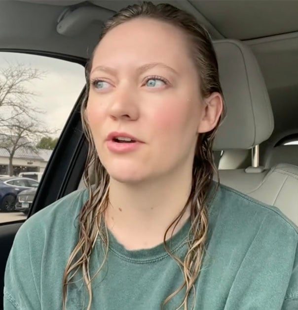Une cliente quitte le salon de coiffure les cheveux mouillés car ils demandaient 40$ supplémentaire pour les sécher 1 Une cliente quitte le salon de coiffure les cheveux mouillés car ils demandaient 40$ supplémentaire pour les sécher fhhu3hhf e1714747678375 Une cliente quitte le salon de coiffure les cheveux mouillés car ils demandaient 40$ supplémentaire pour les sécher