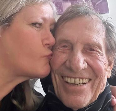 jp ferland blonde 12 Photos Emblématiques de Jean-Pierre Ferland et Julie Anne Saumur : Un Amour Immortalisé