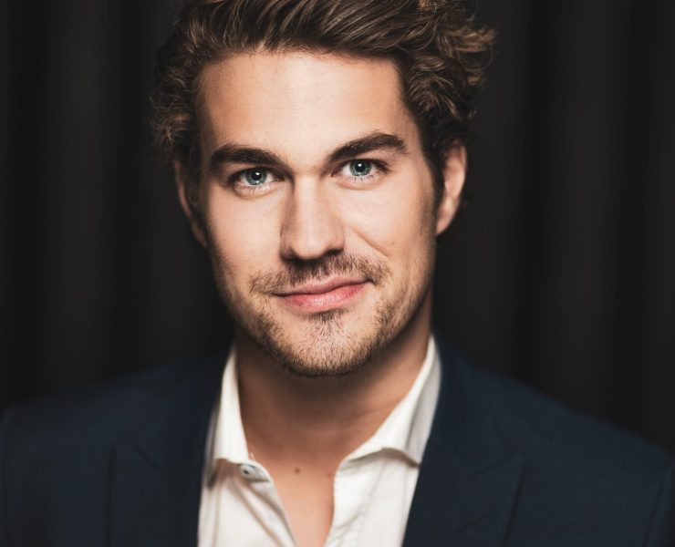 Julien Lacroix partage une photo avec sa conjointe et ses enfants pour marquer un moment important 4 Julien Lacroix partage une photo avec sa conjointe et ses enfants pour marquer un moment important julienlacc e1715961572368 Julien Lacroix partage une photo avec sa conjointe et ses enfants pour marquer un moment important