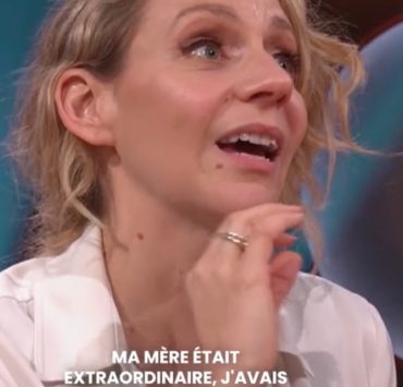 Léane Labrèche-Dor livre un émouvant récit sur le décès de sa mère. 4 Léane Labrèche-Dor livre un émouvant récit sur le décès de sa mère. leana labreche dor maman amour Léane Labrèche-Dor livre un émouvant récit sur le décès de sa mère.