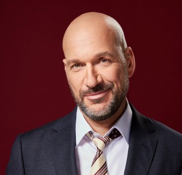 Martin Matte révèle avoir retrouvé l'amour lors d'une entrevue 2 Martin Matte révèle avoir retrouvé l'amour lors d'une entrevue martinmatte e1715872065153 Martin Matte révèle avoir retrouvé l'amour lors d'une entrevue