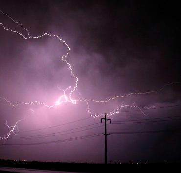 pexels pixabay 371838 Orages Violents : 10 000 Clients d'Hydro-Québec Toujours Sans Électricité