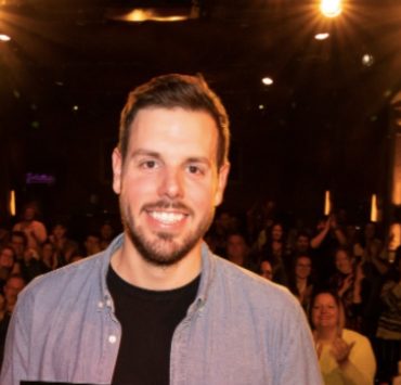 Sam Breton de Chanteurs masqués réapparaît sur une nouvelle photo depuis son retrait de la vie publique 4 Sam Breton de Chanteurs masqués réapparaît sur une nouvelle photo depuis son retrait de la vie publique sam breton humoriste Sam Breton de Chanteurs masqués réapparaît sur une nouvelle photo depuis son retrait de la vie publique