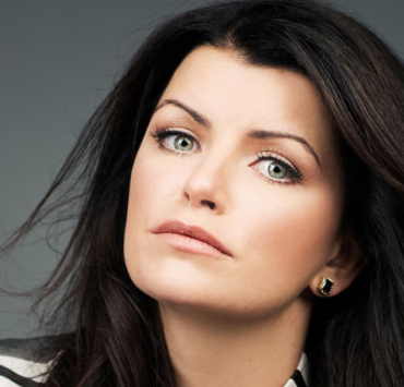 Kim Lizotte brille dans une robe de style "danseuse à gogo" 2 Kim Lizotte brille dans une robe de style "danseuse à gogo" Capture decran 2024 06 03 125322 Kim Lizotte brille dans une robe de style "danseuse à gogo"