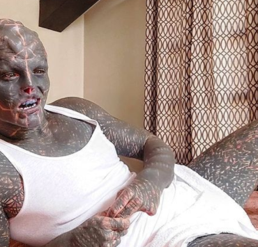 Capture decran 2024 06 10 083228 Transformation en 'Black Alien' : Refusé dans les Restaurants pour Avoir Effrayé les Clients