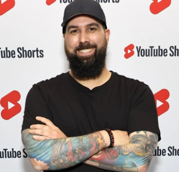 Capture decran 2024 06 18 062447 Décès tragique de Comicstorian, célèbre youtubeur, à 40 ans suite à un accident