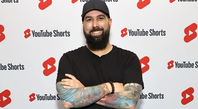 Décès tragique de Comicstorian, célèbre youtubeur, à 40 ans suite à un accident 1 Décès tragique de Comicstorian, célèbre youtubeur, à 40 ans suite à un accident Capture decran 2024 06 18 062447 Décès tragique de Comicstorian, célèbre youtubeur, à 40 ans suite à un accident
