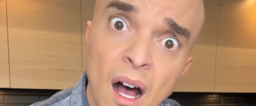 Rachid Badouri partage la mésaventure hilarante de son père avec un rasoir 1 Rachid Badouri partage la mésaventure hilarante de son père avec un rasoir Capture decran 2024 06 18 080511 Rachid Badouri partage la mésaventure hilarante de son père avec un rasoir