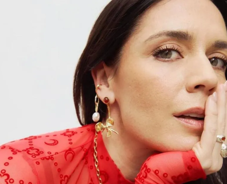 Capture decran 2024 06 23 115046 Mélissa Désormeaux-Poulin éblouit dans une séance photo audacieuse