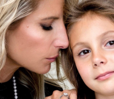 Mahée Paiement dévoile des photos de sa fille au bal : Elle a tant grandi ! 3 Mahée Paiement dévoile des photos de sa fille au bal : Elle a tant grandi ! Capture decran 2024 06 24 124430 Mahée Paiement dévoile des photos de sa fille au bal : Elle a tant grandi !