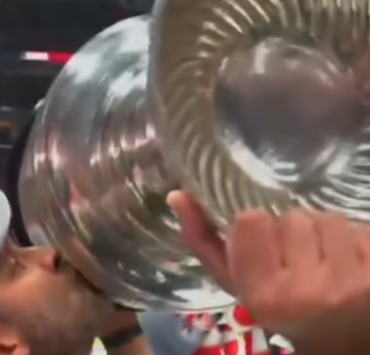 Capture decran 2024 06 25 103942 Après 25 ans de carrière, le Québécois Roberto Luongo décroche enfin la Coupe Stanley