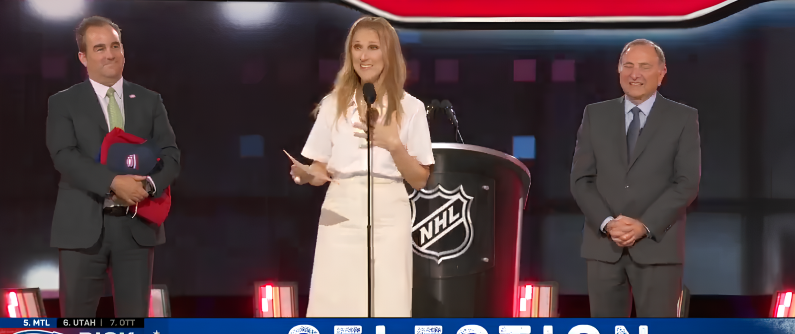 Céline Dion fait une apparition spectaculaire au repêchage de la LNH et annonce le choix du Canadien 1 Céline Dion fait une apparition spectaculaire au repêchage de la LNH et annonce le choix du Canadien Capture decran 2024 06 29 110252 1 Céline Dion fait une apparition spectaculaire au repêchage de la LNH et annonce le choix du Canadien