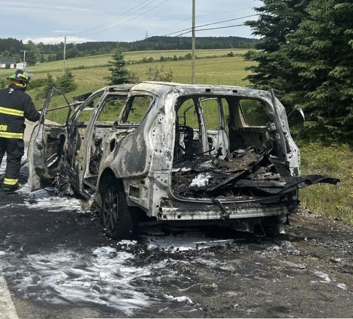 Safia Nolin miraculée après que son véhicule ait pris feu 2 Safia Nolin miraculée après que son véhicule ait pris feu Capture decran le 2024 06 14 a 13.12.05 Safia Nolin miraculée après que son véhicule ait pris feu